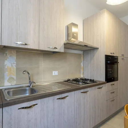 Alessandro By Interhome * Ντιάνο Μαρίνα